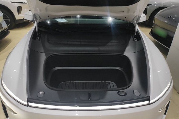 Tesla Model Y 2026 car image #20