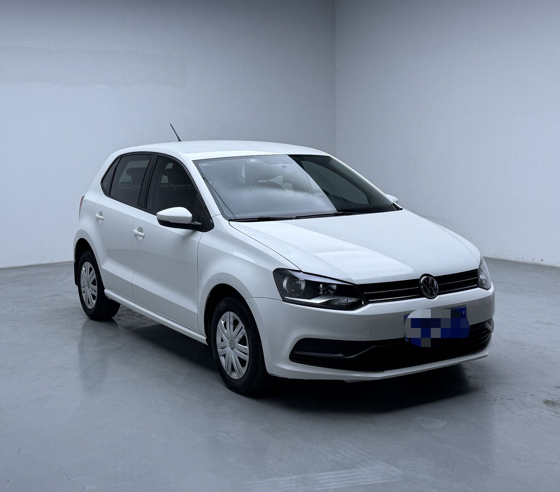 Volkswagen Polo 2019 car image #3