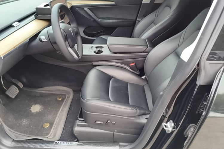 Tesla Model Y 2022 #15 Tesla Model Y 2022 car image #15