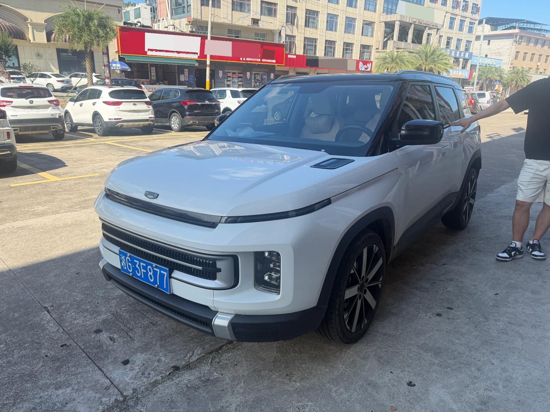 GEELY ICON 2023 car image 