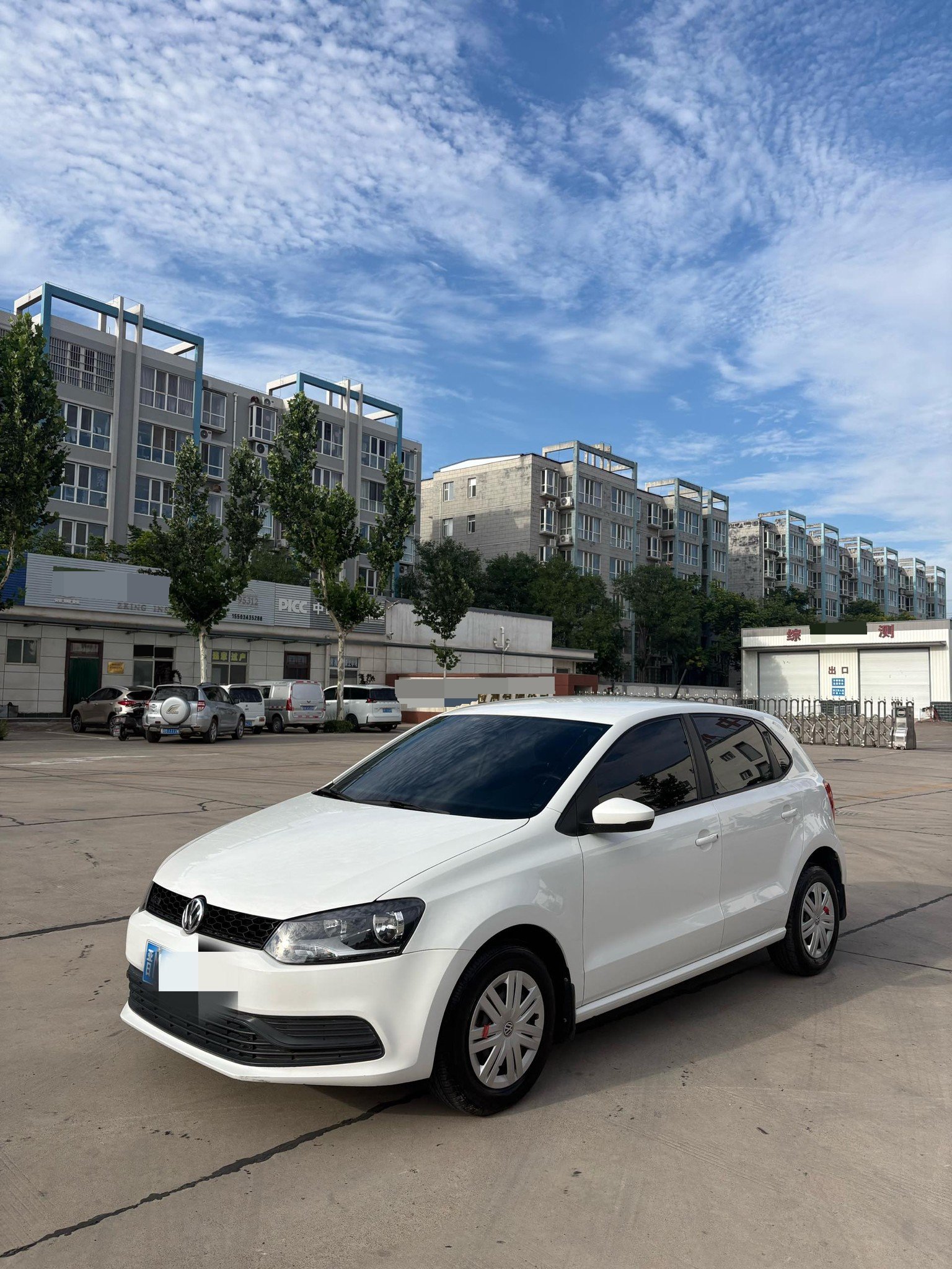 Volkswagen Polo 2017 Volkswagen Polo 2017 car image