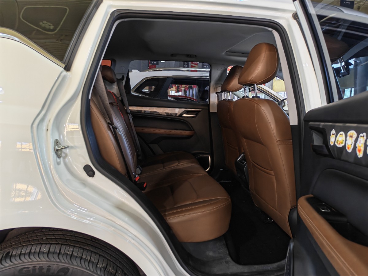 GEELY Vision X6 2021 car image #6