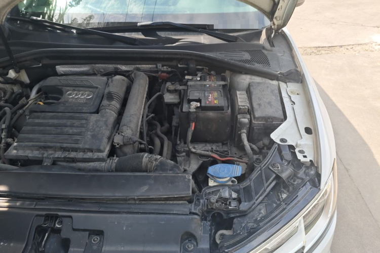 Audi A3 2018 imagen de coche #23