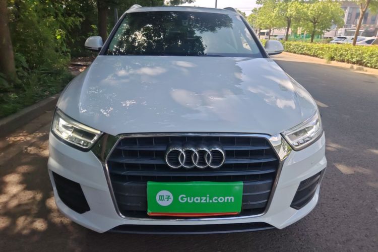 Audi Q3 2017 car image #3