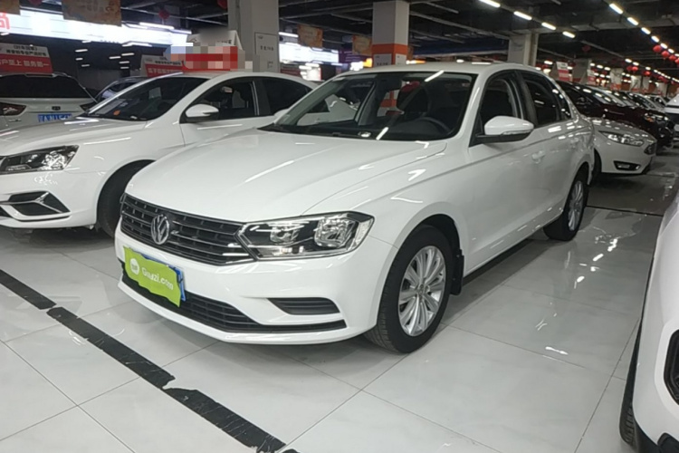 Volkswagen Bora 2020 immagine di auto #2