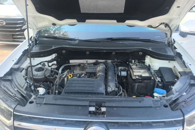 Volkswagen Tharu 2019 imagen de coche #20