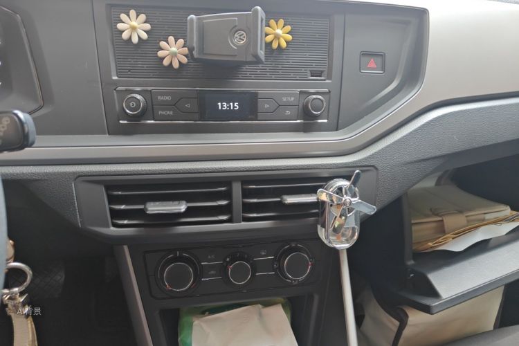 Volkswagen Polo 2021 car image #15