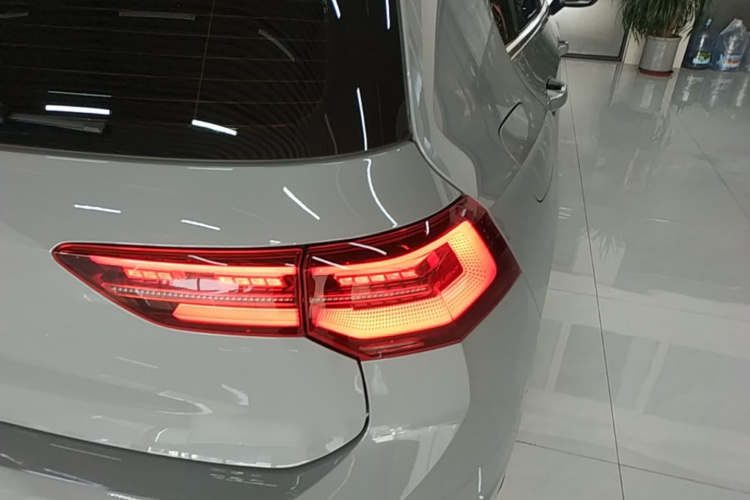 Volkswagen Golf 2021 #8 Volkswagen Golf 2021 car image #8
