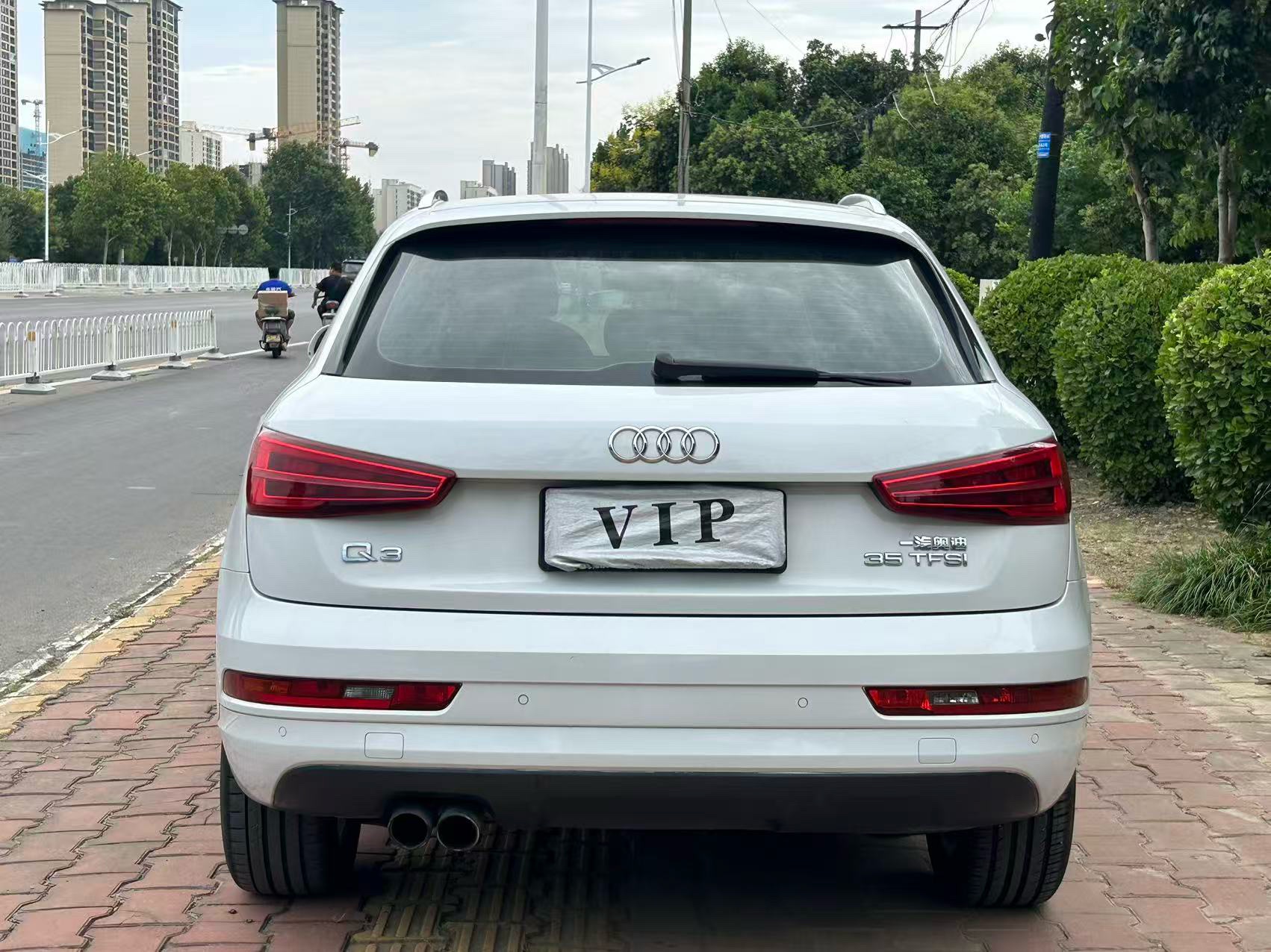 Audi Q3 2017 imagem de carro #8