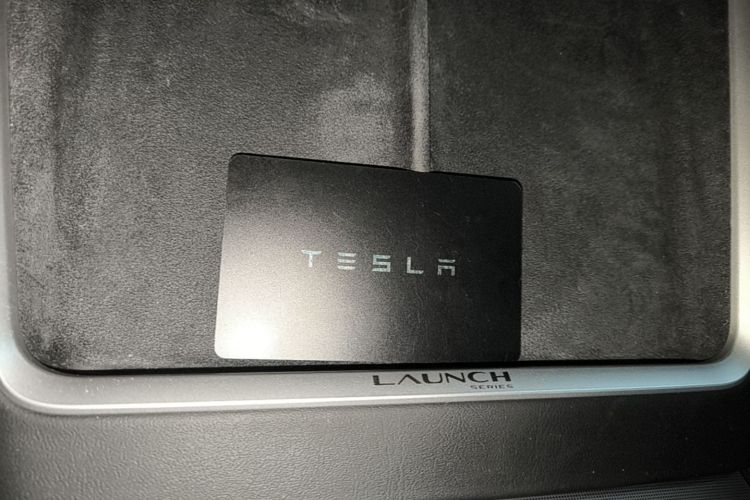 Tesla Model Y 2025 #9 Tesla Model Y 2025 immagine di auto #9