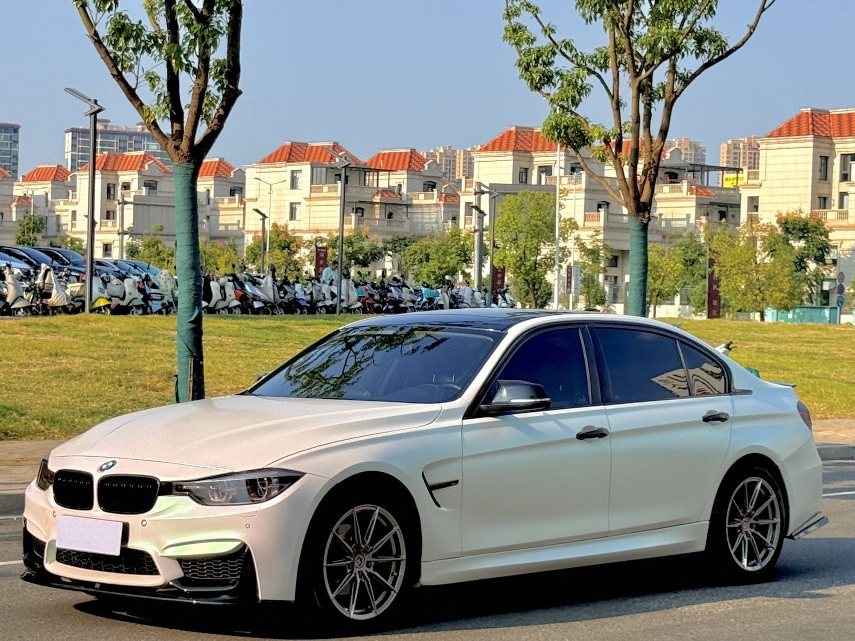 BMW 3 Series 2018 BMW 3 Series 2018 car image