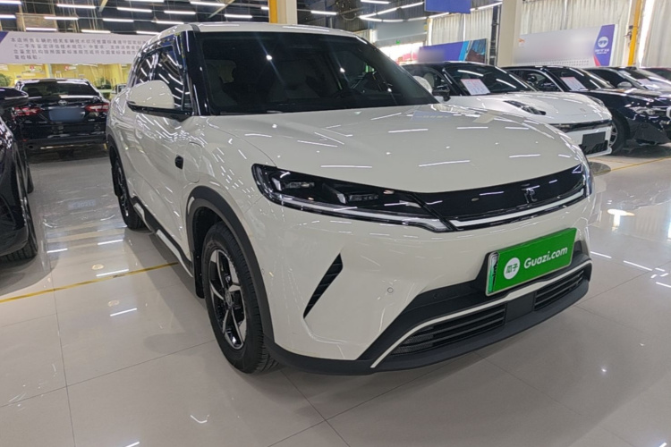 BYD YuanUP 2025 #6 BYD YuanUP 2025 car image #6