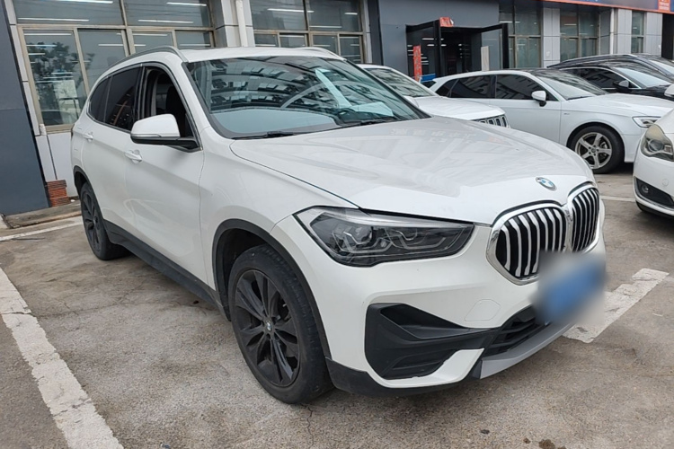 BMW X1 2022 #4 BMW X1 2022 car image #4