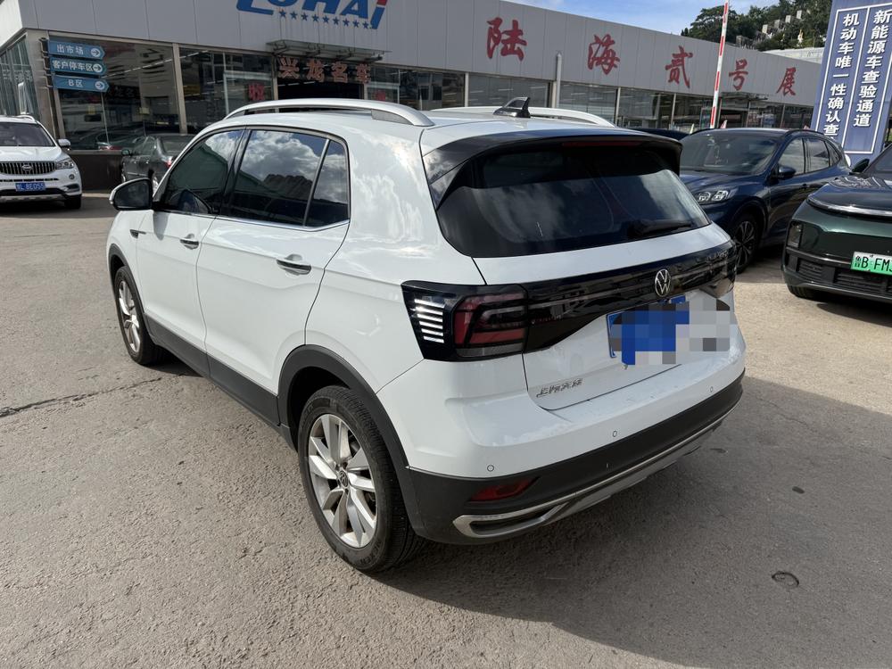 Volkswagen T-Cross 2023 car image #4