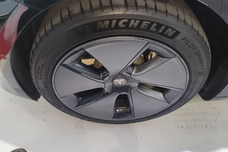 Tesla Model 3 2022 #9 Tesla Model 3 2022 immagine di auto #9
