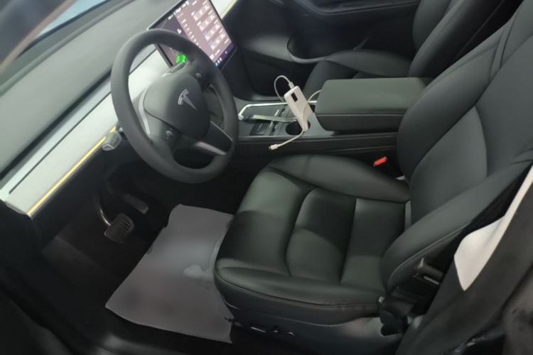 Tesla Model Y 2023 #15 Tesla Model Y 2023 car image #15