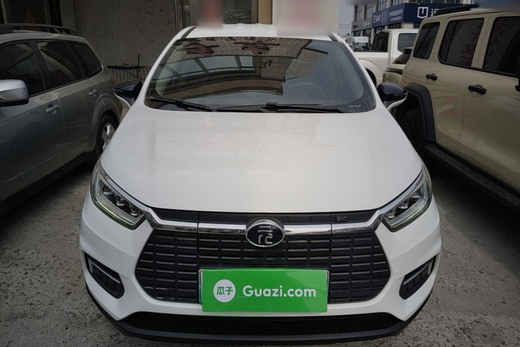 BYD Yuan New Energy 2019 #3 BYD Yuan New Energy 2019 immagine di auto #3
