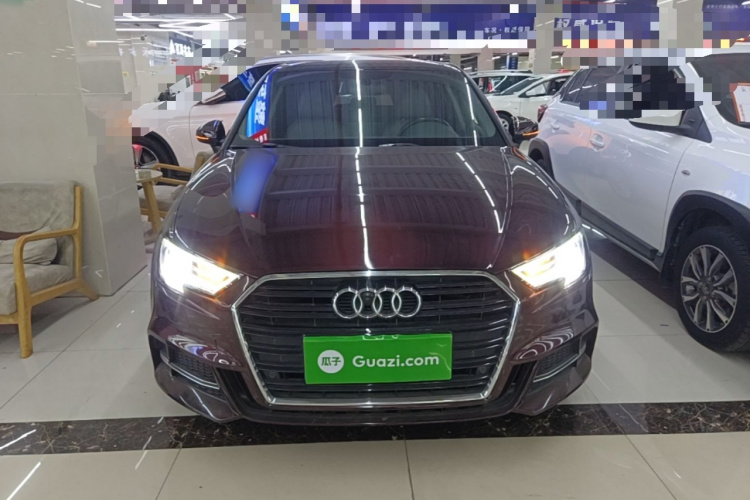 Audi A3 2018 immagine di auto #3