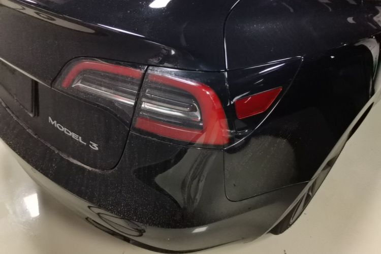 Tesla Model 3 2023 immagine di auto #8