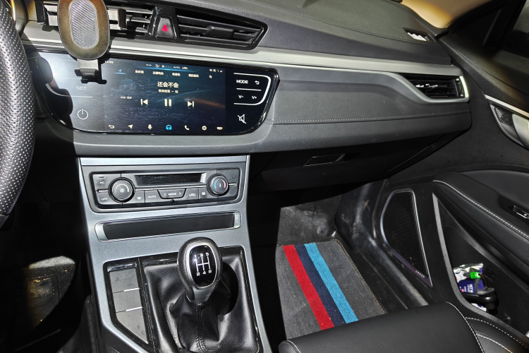 GEELY Emgrand 2018 #13 GEELY Emgrand 2018 car image #13