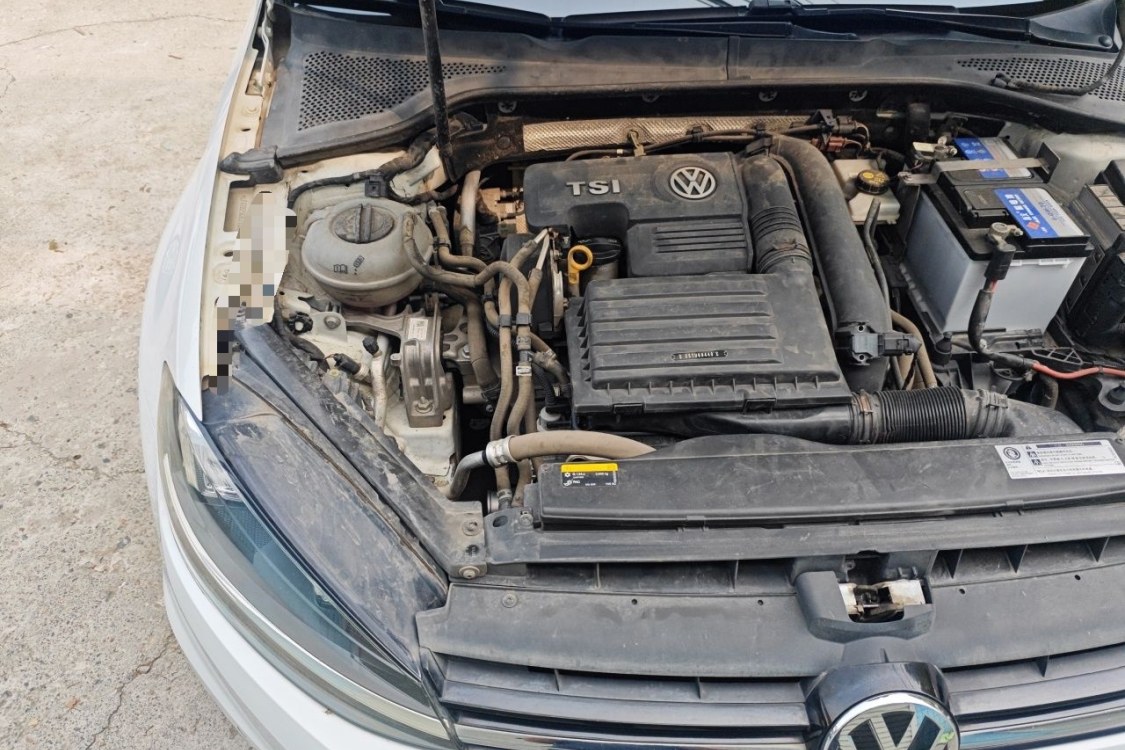 Volkswagen Golf 2018 car image #11