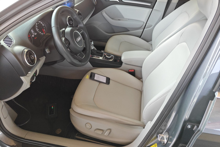 Audi A3 2016 car image #23