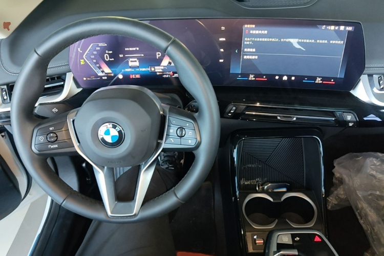 BMW X1 2023 car image #10