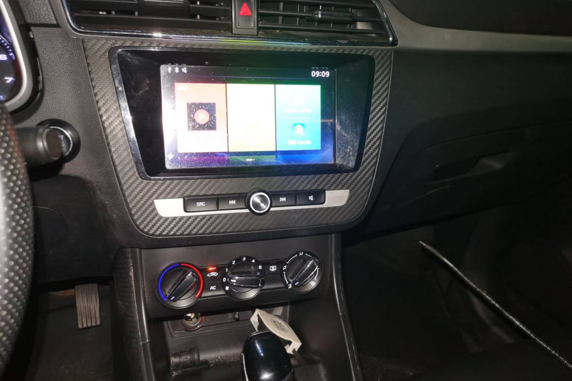 MG ZS 2017 car image #26