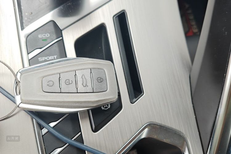 GEELY Coolray 2019 #10 GEELY Coolray 2019 car image #10