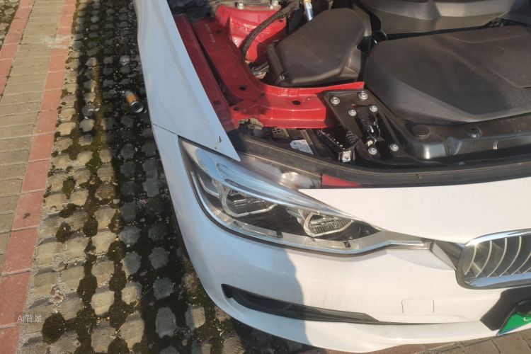 BMW 3 Series 2018 car image #8