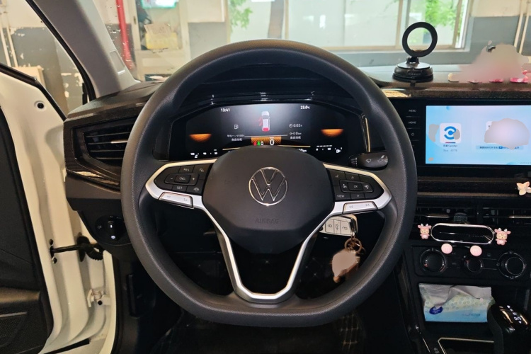 Volkswagen Lavida 2025 car image #15