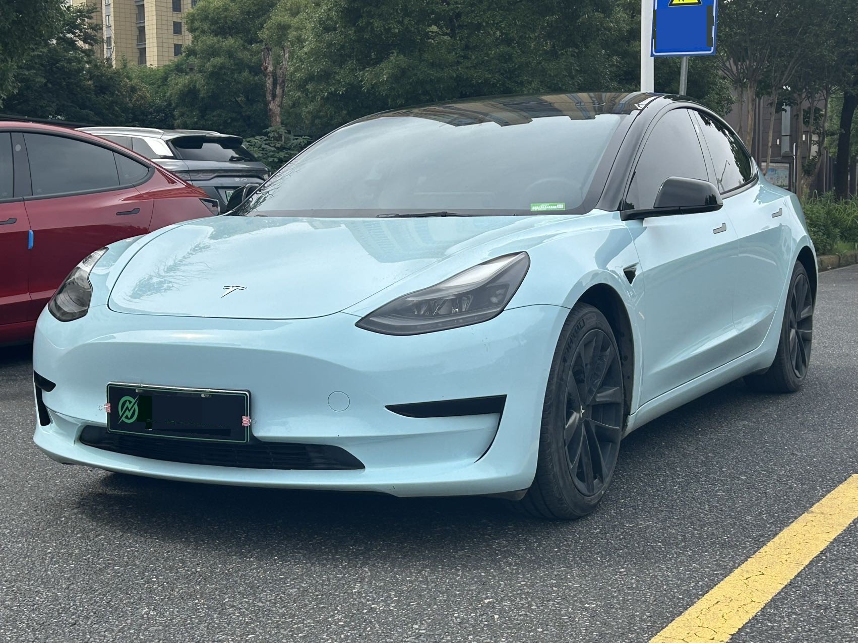 Tesla Model 3 2021 car image 