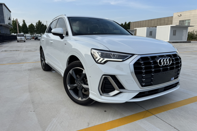 Audi Q3 2022 #5 Audi Q3 2022 car image #5