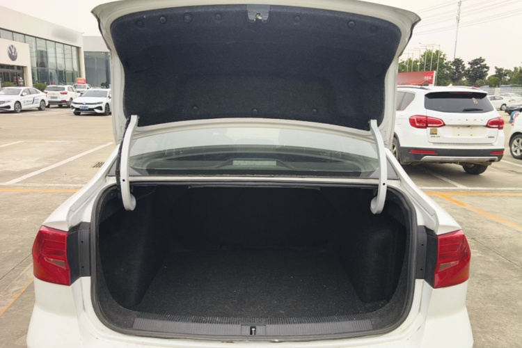 Volkswagen Bora 2020 صورة سيارة #19