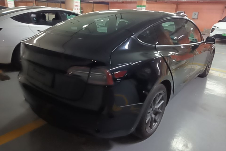 Tesla Model 3 2022 car image #7