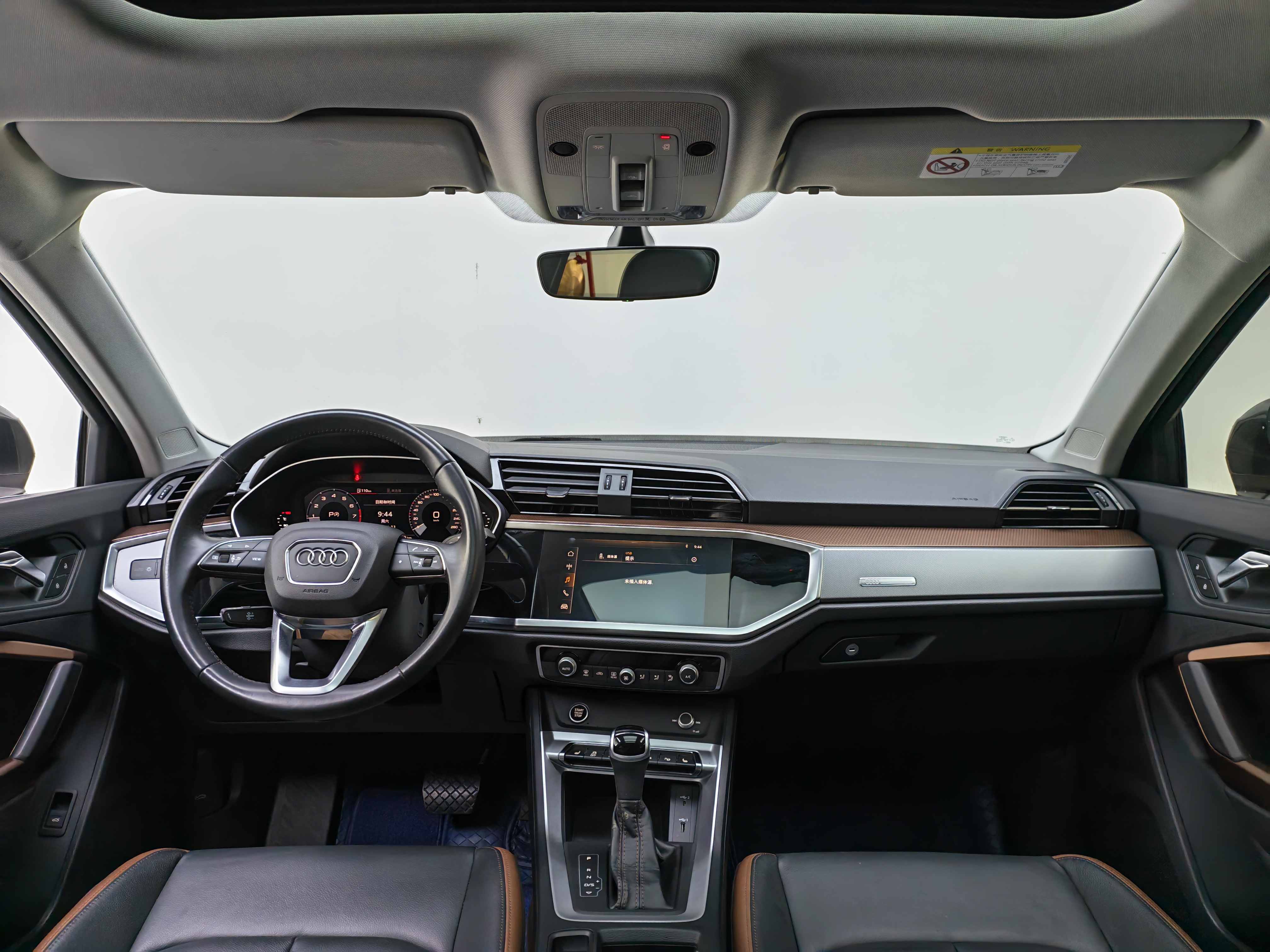 Audi Q3 2021 car image #7