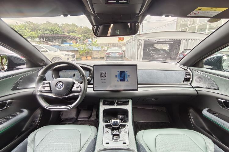 BYD Han 2022 immagine di auto #11