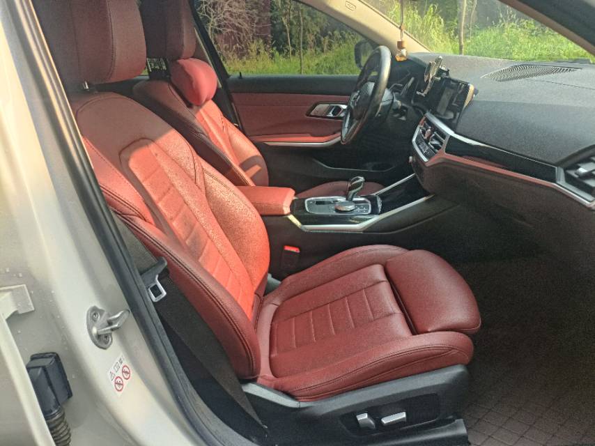 BMW 3 Series 2020 #6 BMW 3 Series 2020 car image #6