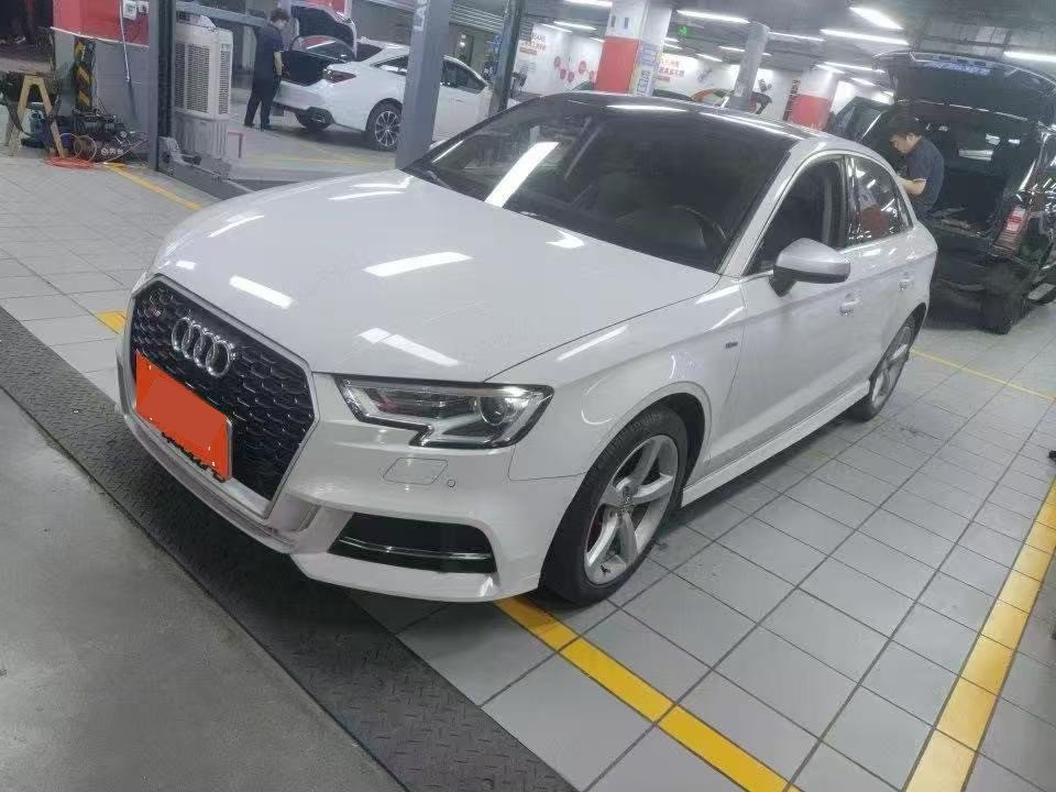 Audi A3 2018 car image 