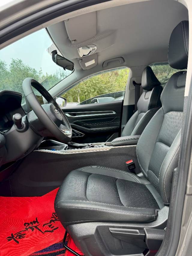GEELY Emgrand 2024 car image #6