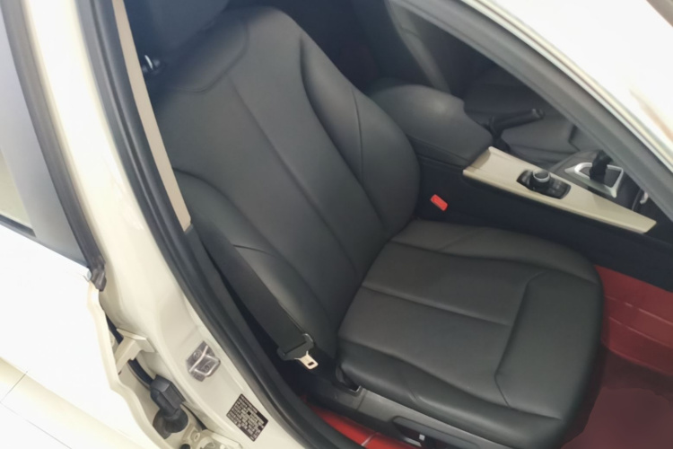 BMW 3 Series 2015 car image #24