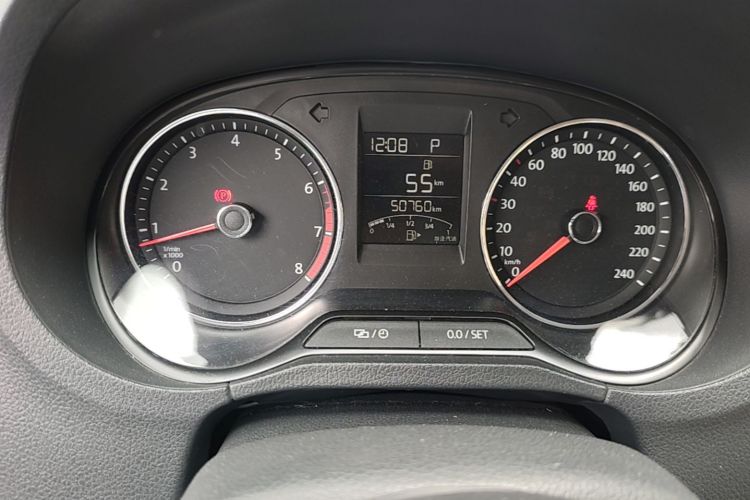 Volkswagen Polo 2016 car image #11