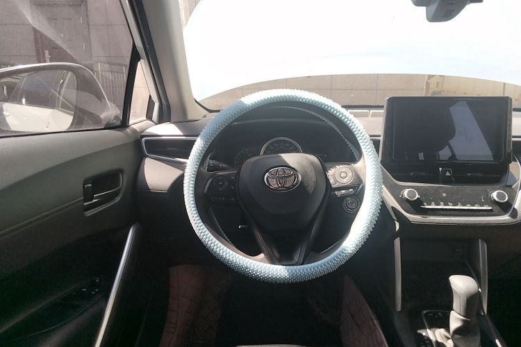 Toyota Corolla Cross 2022 car image #11