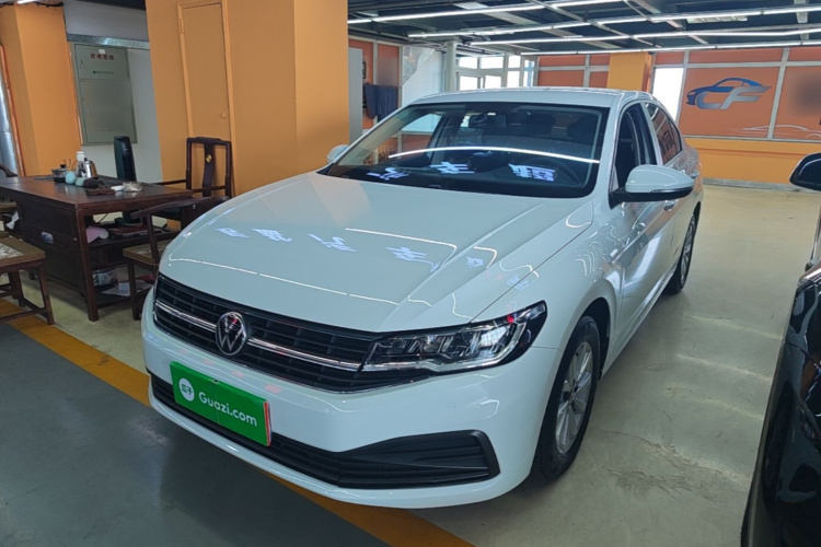 Volkswagen Bora 2022 car image #2