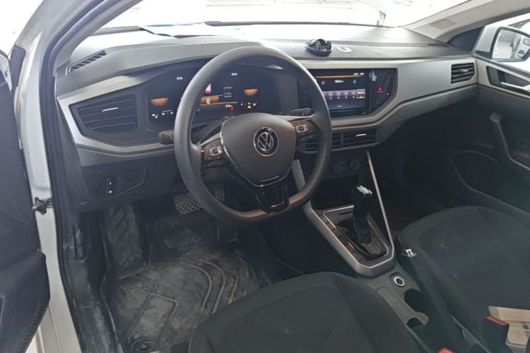 Volkswagen Polo 2023 car image #10