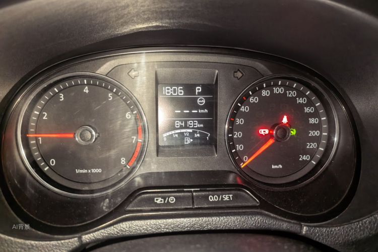 Volkswagen Polo 2015 car image #13