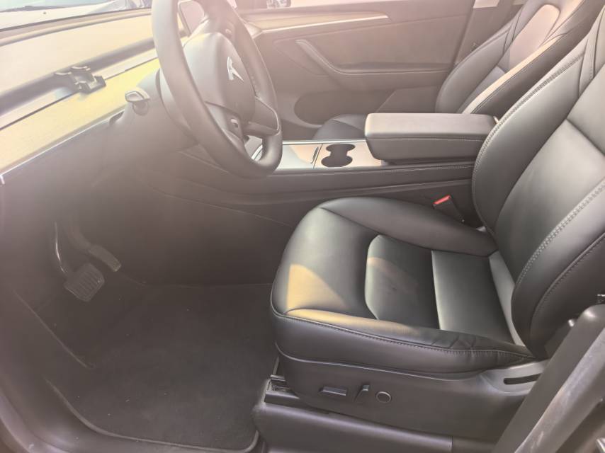 Tesla Model Y 2023 #9 Tesla Model Y 2023 car image #9