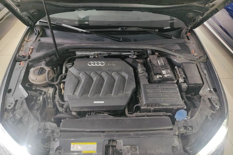 Audi A3 2019 car image #20
