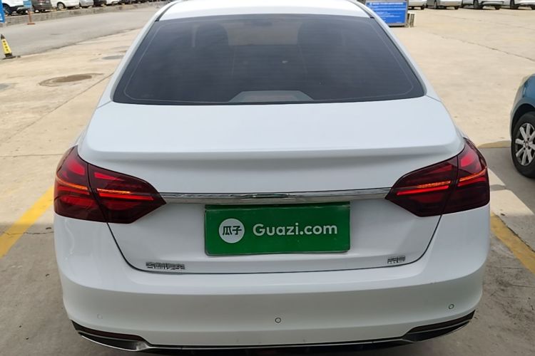 GEELY Emgrand 2020 car image #6