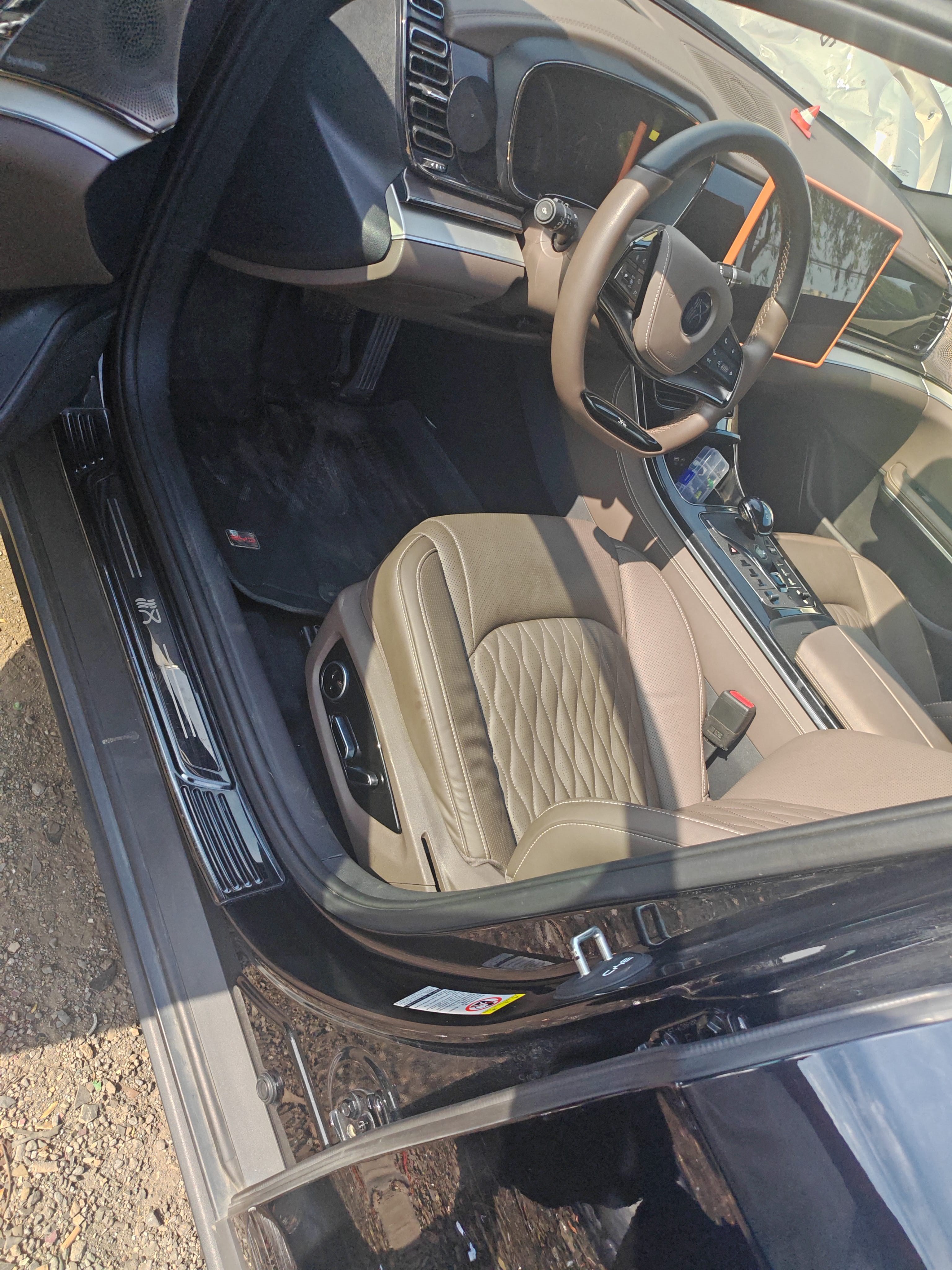 BYD Han 2024 car image #6